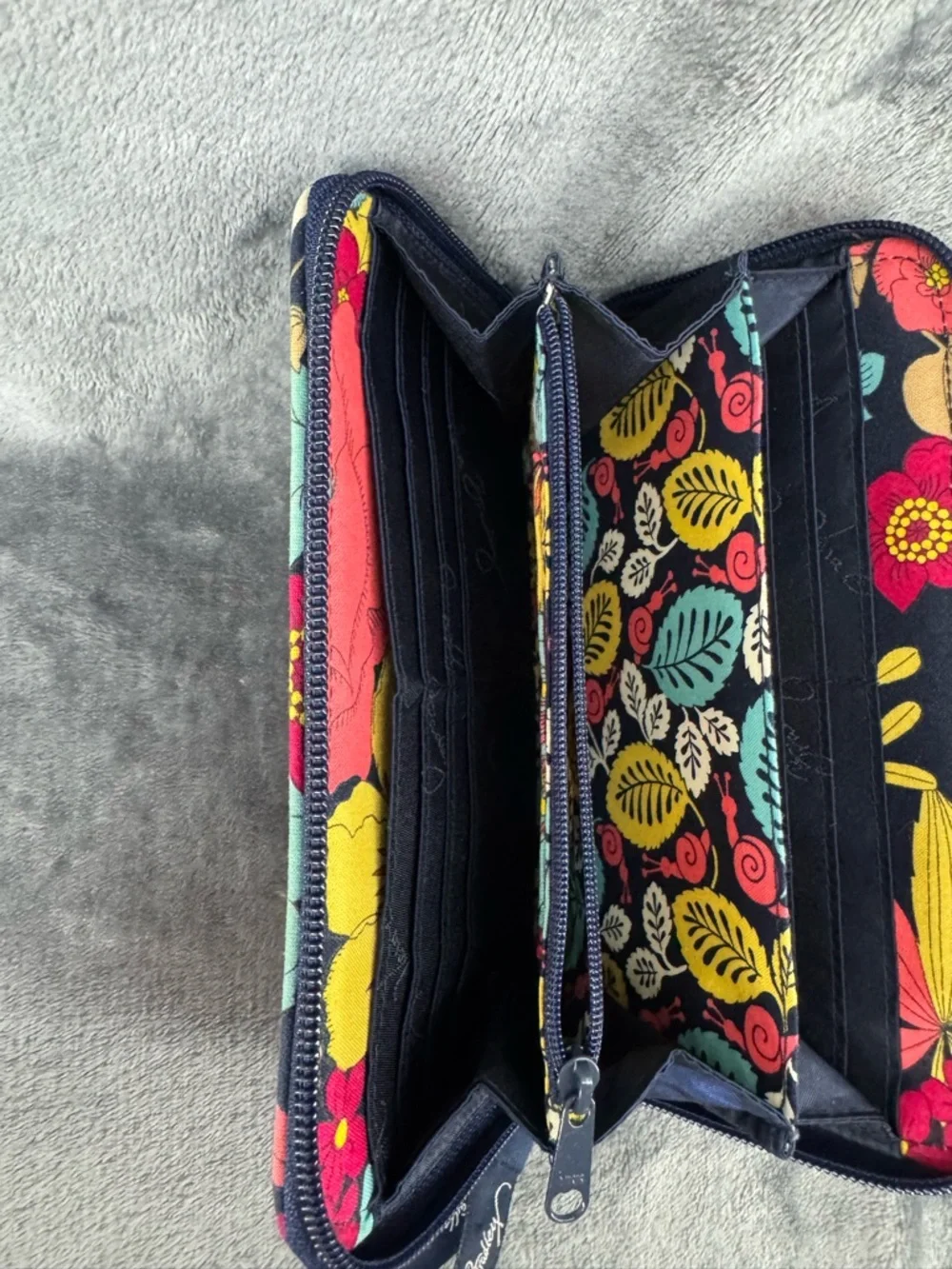 Vera Bradley Happy Snails Accordion Wallet Zip Around Navy Yellow Pink Blue